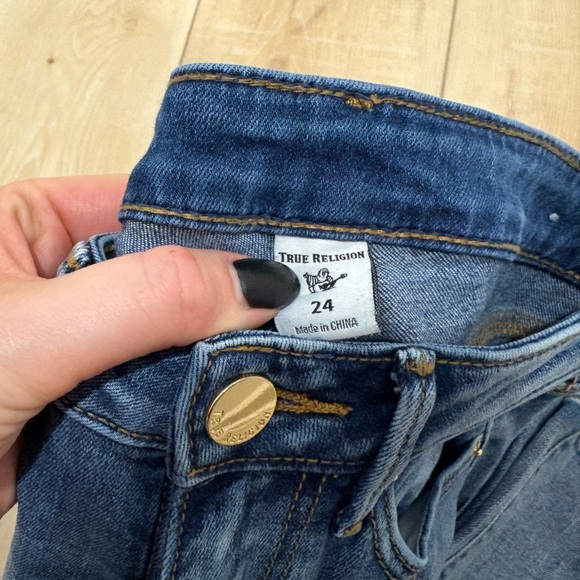 TRUE RELIGION- JENNIE CURVY- MID RISE SKINNY JEAN - Picture 5 of 8